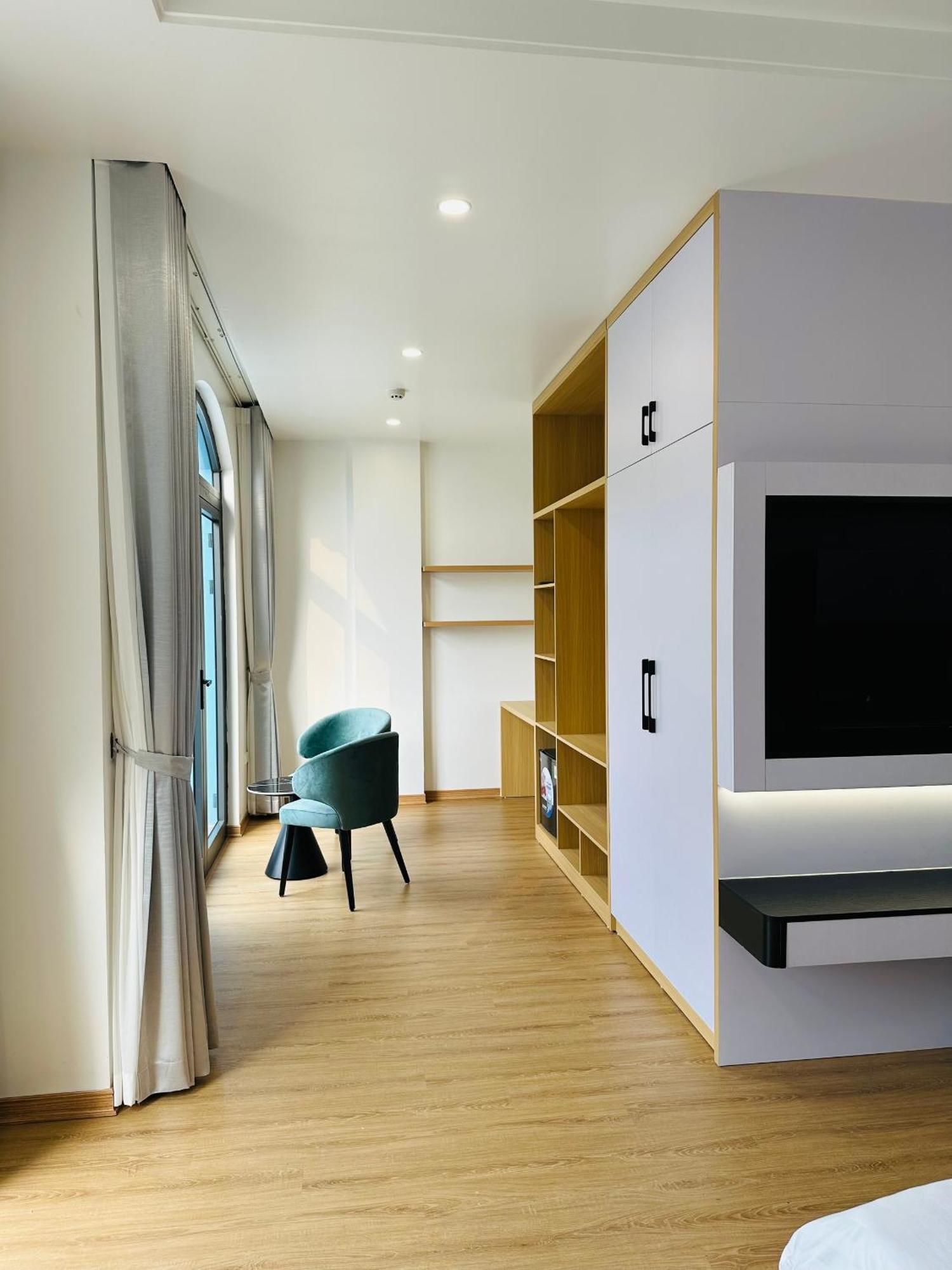 Golden Sea Hotel *** Дошонґ Екстер'єр фото